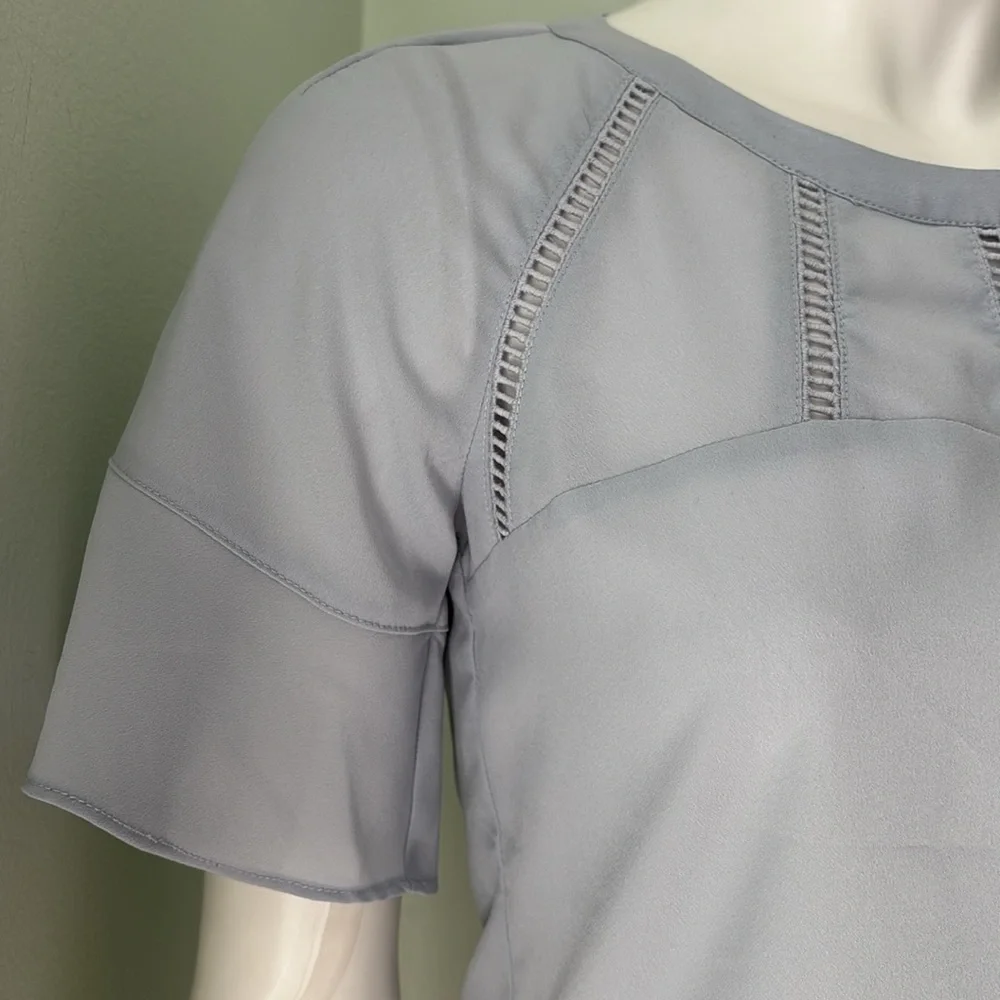 banana republic ice blue flounce bell sleeve blouse XXS petite